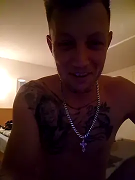 Snapshot of swissguy007 chatting on May 24, 2026, 9:42 pm swissguy007 online show from May 24, 2026, 9:42 pm