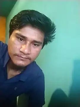ahnuj91 online show from May 17, 2026, 11:56 pm