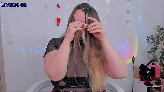 evilla brill  online show from May 21, 2026, 6:20 am