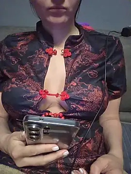 Anni Lee online show from May 27, 2026, 5:21 pm