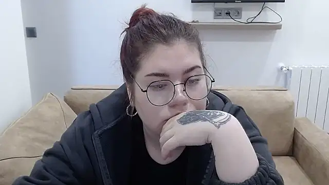 Isabel Graves online show from May 20, 2026, 6:08 am