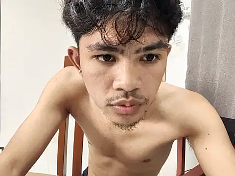 urBunnyboi online show from June 25, 2026, 3:27 pm