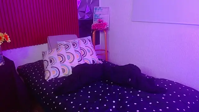 Snapshot of Stefany1_loves chatting on May 24, 2026, 12:26 am Stefany1 loves online show from May 24, 2026, 12:26 am