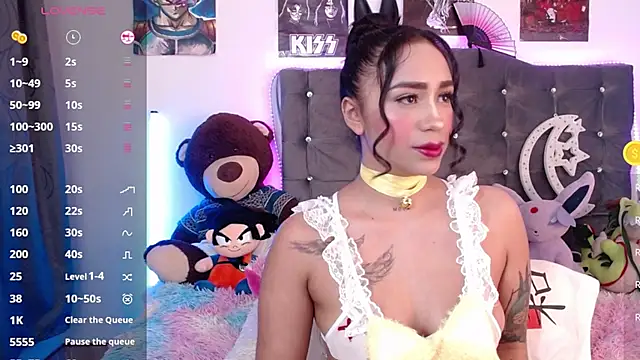 Snapshot of lunabritton chatting on June 7, 2026, 2:37 am lunabritton online show from June 7, 2026, 2:37 am