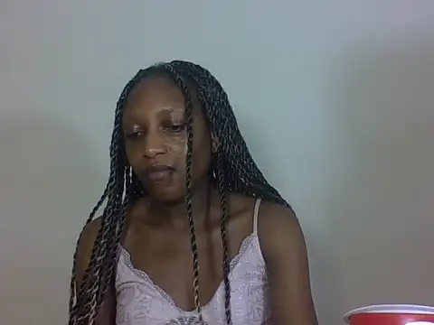 Snapshot of vinsishly chatting on June 3, 2026, 4:23 pm vinsishly online show from June 3, 2026, 4:23 pm