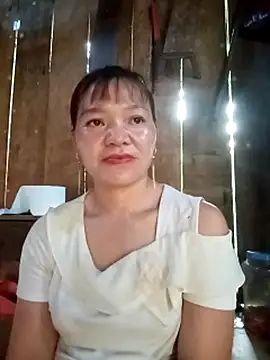 Snapshot of lya_sexyy chatting on June 6, 2026, 10:42 am lya sexyy online show from June 6, 2026, 10:42 am