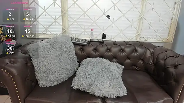 OliviaWilliamm online show from June 16, 2026, 11:46 am