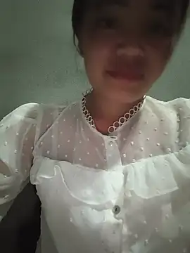 Emma-sin online show from July 4, 2026, 1:50 pm