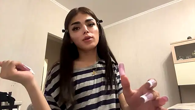 Snapshot of MarlyJess chatting on July 29, 2026, 12:42 am MarlyJess online show from July 29, 2026, 12:42 am