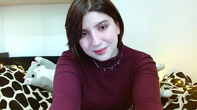 Snapshot of Oriana_secret chatting on June 2, 2026, 8:16 am Oriana secret online show from June 2, 2026, 8:16 am