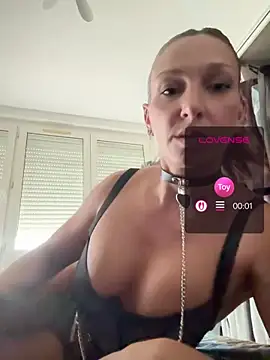 chiara-loveandlife online show from June 4, 2026, 8:53 am