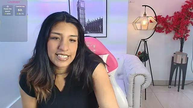 Stephany triana online show from May 26, 2026, 3:46 am