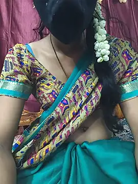 Snapshot of reshma124 chatting on June 30, 2026, 9:32 am reshma124 online show from June 30, 2026, 9:32 am