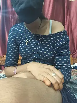 Snapshot of reshma124 chatting on July 11, 2026, 5:15 pm reshma124 online show from July 11, 2026, 5:15 pm
