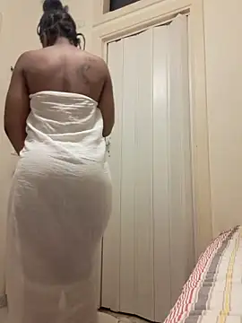 Cutechoco online show from June 8, 2026, 6:52 pm