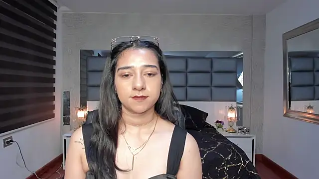 Evangelyn clk online show from May 20, 2026, 8:15 pm