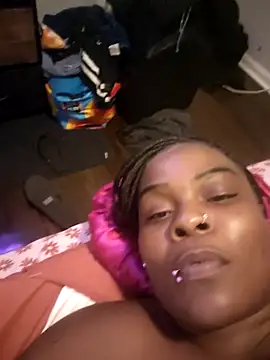 Snapshot of damnshegotass chatting on June 24, 2026, 7:18 am damnshegotass online show from June 24, 2026, 7:18 am