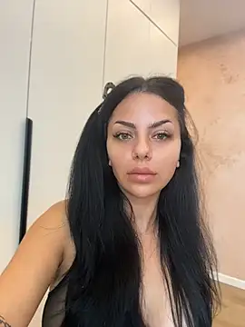 Snapshot of Ivy_Trixx chatting on July 15, 2026, 4:34 pm Ivy Trixx online show from July 15, 2026, 4:34 pm
