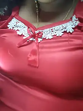 Snapshot of geetha431 chatting on June 15, 2026, 5:48 pm geetha431 online show from June 15, 2026, 5:48 pm