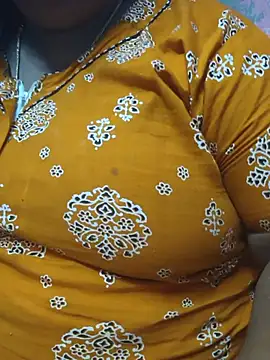 Snapshot of geetha431 chatting on June 25, 2026, 6:34 pm geetha431 online show from June 25, 2026, 6:34 pm
