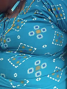 Snapshot of geetha431 chatting on June 27, 2026, 11:04 am geetha431 online show from June 27, 2026, 11:04 am