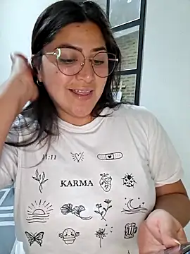 Snapshot of morena95_ chatting on June 6, 2026, 3:00 am morena95 online show from June 6, 2026, 3:00 am