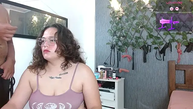 Snapshot of Big_Hard_Sofia chatting on June 4, 2026, 2:01 pm Big Hard Sofia online show from June 4, 2026, 2:01 pm