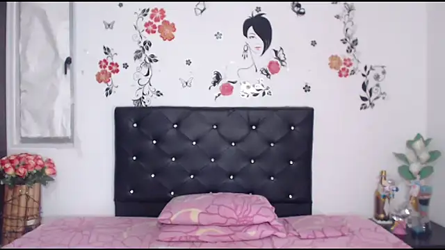 sashaxhot21 online show from December 15, 2025, 10:14 pm