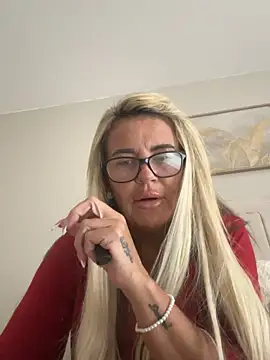 hotmilf66 online show from June 5, 2026, 7:08 pm