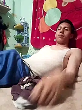 Twink0207 online show from July 14, 2026, 12:24 am
