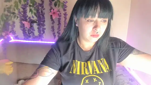 Snapshot of Bubblesquirtt chatting on June 21, 2026, 10:34 pm Bubblesquirtt online show from June 21, 2026, 10:34 pm