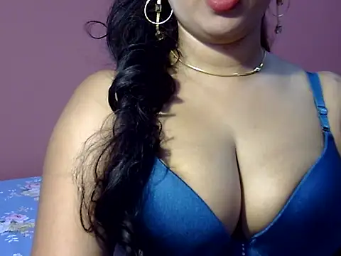 Snapshot of sexy_shala6 chatting on May 29, 2026, 5:38 am sexy shala6 online show from May 29, 2026, 5:38 am