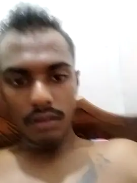 Arunaprasad070 online show from May 21, 2026, 11:28 am