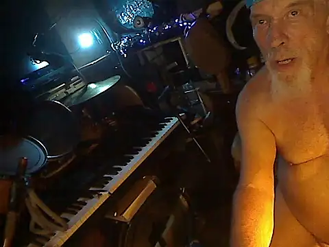 Dreamzluvz2 online show from July 25, 2026, 4:54 am