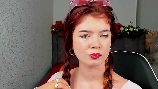 Snapshot of MelissaMay__ chatting on July 1, 2026, 10:20 pm MelissaMay online show from July 1, 2026, 10:20 pm