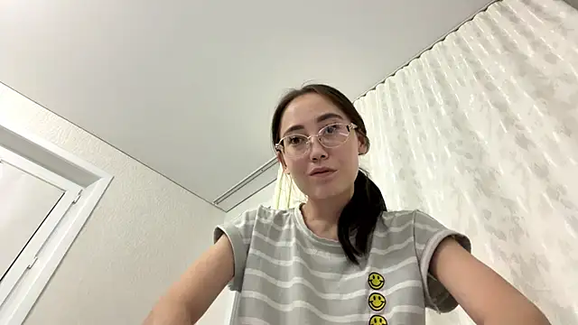 Snapshot of VickieTrudo chatting on July 1, 2026, 9:14 pm VickieTrudo online show from July 1, 2026, 9:14 pm