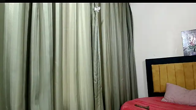 Snapshot of ANDRYXS100 chatting on June 29, 2026, 12:27 pm ANDRYXS100 online show from June 29, 2026, 12:27 pm
