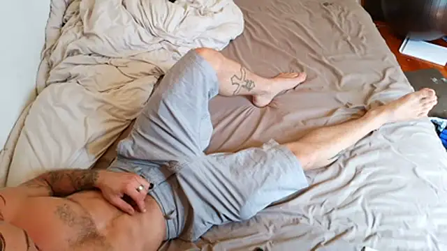 Clevername90 online show from April 10, 2026, 7:29 pm