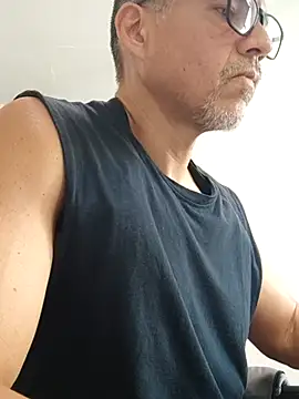 Gaceru01006 online show from June 12, 2026, 3:11 pm
