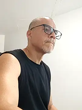 Gaceru01006 online show from June 24, 2026, 2:05 pm