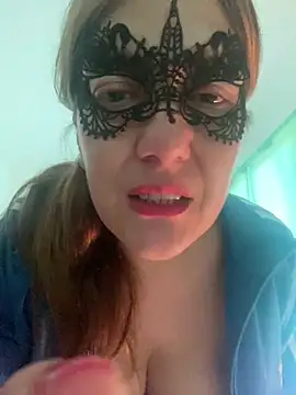 Snapshot of lulupiecitosamor chatting on June 12, 2026, 11:53 am lulupiecitosamor online show from June 12, 2026, 11:53 am