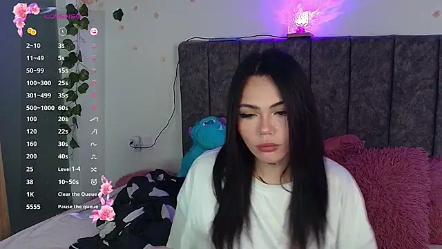 Snapshot of andraa_rossee chatting on June 26, 2026, 10:47 pm andraa rossee online show from June 26, 2026, 10:47 pm