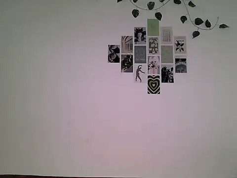 Snapshot of suzan_melly chatting on June 25, 2026, 5:56 am suzan melly online show from June 25, 2026, 5:56 am
