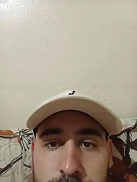 roger2333 online show from May 22, 2026, 6:31 am