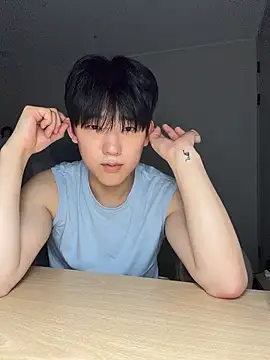 Snapshot of k-kinky chatting on July 1, 2026, 6:07 pm k-kinky online show from July 1, 2026, 6:07 pm