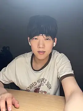 Snapshot of k-kinky chatting on July 13, 2026, 5:27 pm k-kinky online show from July 13, 2026, 5:27 pm