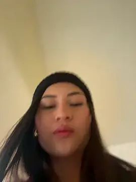 Snapshot of Aylin-fire chatting on June 1, 2026, 6:42 pm Aylin-fire online show from June 1, 2026, 6:42 pm