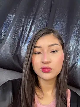 Snapshot of Aylin-fire chatting on June 4, 2026, 6:14 pm Aylin-fire online show from June 4, 2026, 6:14 pm