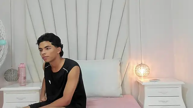 Snapshot of Brenda_n_Steven chatting on June 11, 2026, 6:06 pm Brenda n Steven online show from June 11, 2026, 6:06 pm