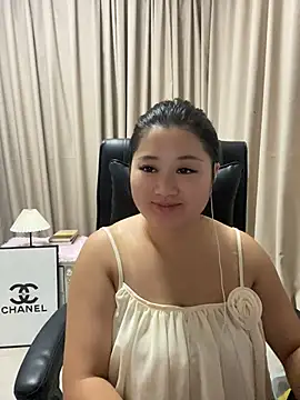 Snapshot of Luckysisi-s chatting on July 7, 2026, 1:15 pm Luckysisi-s online show from July 7, 2026, 1:15 pm